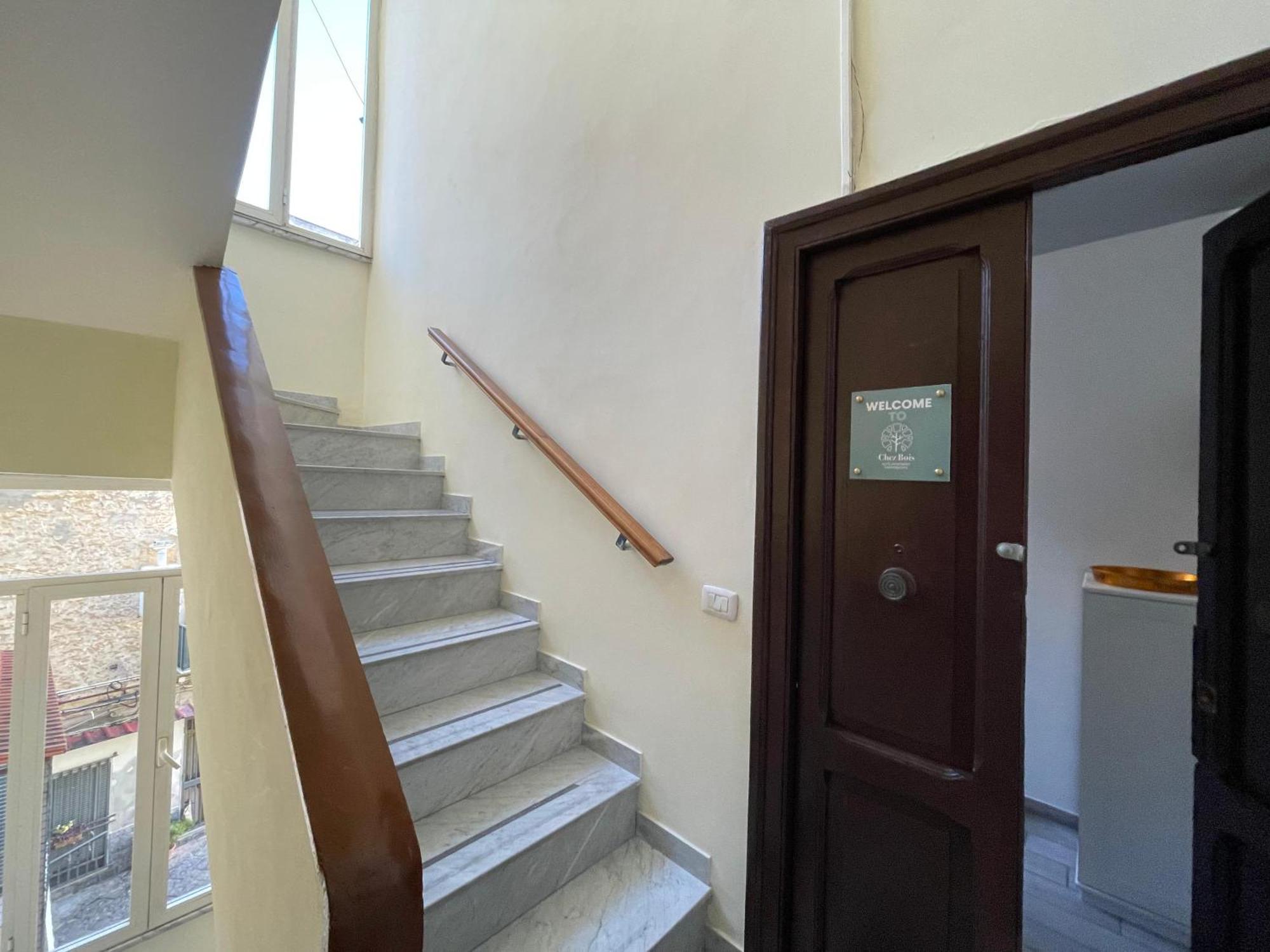 Chez Bois - Suite Apartment Capodimonte Naples Exterior photo