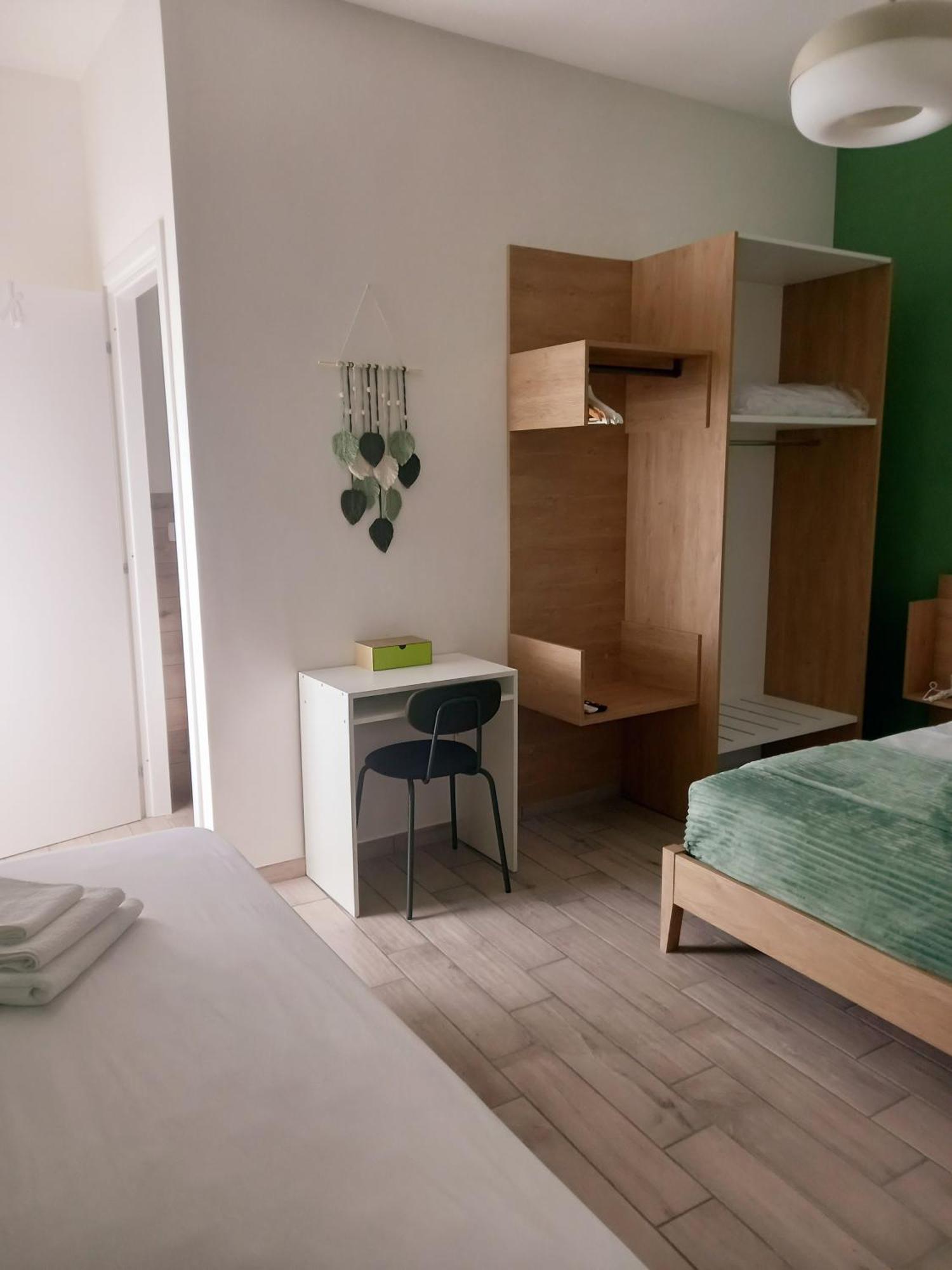 Chez Bois - Suite Apartment Capodimonte Naples Exterior photo