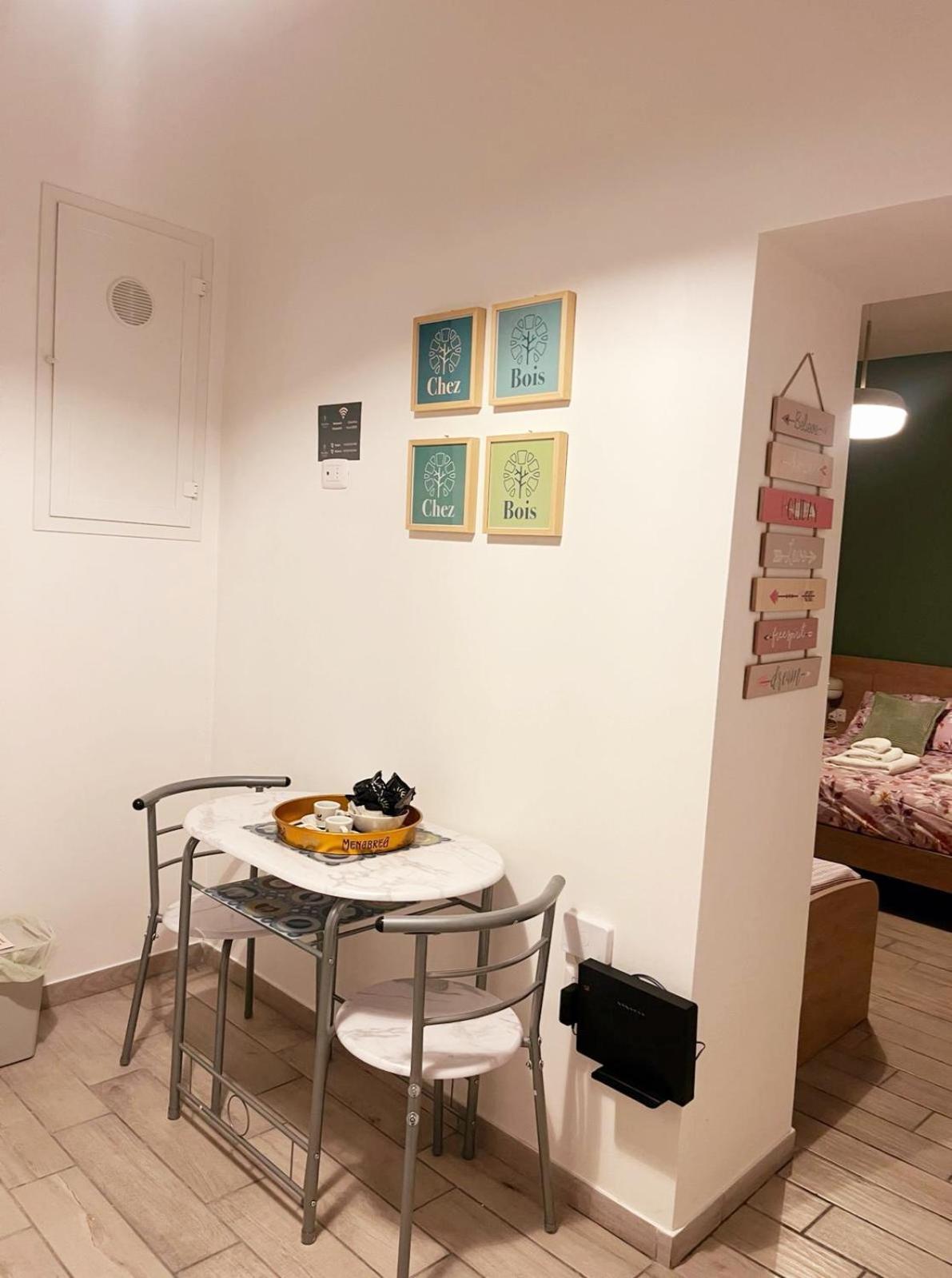 Chez Bois - Suite Apartment Capodimonte Naples Exterior photo